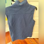 Vineyard Vines  navy vest size medium Photo 2