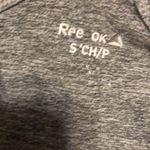 Reebok  Training Women’s Size Small Tank Yoga Running Shirt Gray Color Photo 3