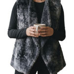 VINE STREET Ombre Faux Fur Vest Sz L Gray Open Front Cozy Everyday City Made USA Size L Photo 0