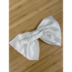 The Bar Bows Hair Bow Accessory White Womens Photo 4