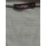 Boohoo  cropped top shirt size small Photo 1
