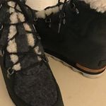 Sorel  women charcoal gray black leather platform wedge boots Size 7.5 Photo 0