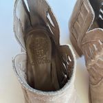 Vince Camuto  Peera Tan‎ Suede Ankle Booties Boots Shoes Womens Size 7.5M Photo 4