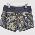 Lululemon Womens Short Green Speed Camouflage Athletic Running Stretch Size 4 Photo 2
