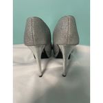 Silver Glitter Heels Size 7.5 Platform, Formal, Evening Wear‎ Photo 2