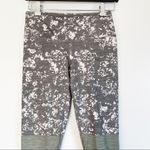 prAna  Pillar Printed Capri Leggings Green Size S Photo 1