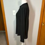 Ro & De  v-neck black flowy lightweight blouse size‎ M Photo 2