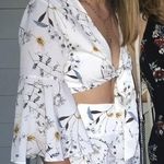 White Floral 2 Piece Set Multiple Photo 0