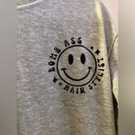 NWOT Somebody’s Bomb Ass Hair Stylist Super Soft Crew Neck Black Size M Photo 3