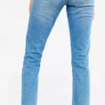 Urban Outfitters  BDG Womens Girlfriend High-Rise Jean Size 26 Light Wash Photo 0