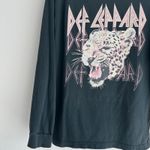 Daydreamer  Def Leppard Womens Small Long Sleeve Graphic Tiger Tour Band Tee Photo 4