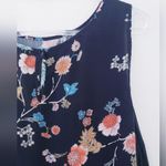 Velvet By Graham & Spence Floral Sleeveless Blouse Size M Photo 4