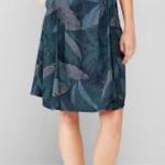 Gap women’s tropical paper bag waist skirt size 2 Photo 6
