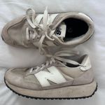 New Balance Sneakers Photo 0