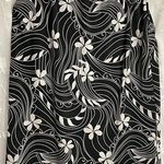 Women’s Black Floral Straight A Line Polyester Spandex Skirt Size Large EUC Photo 0