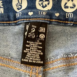 REWASH Women’s  Super High Rise Wedge Vintage Reunion jean shorts distressed 29 Photo 3