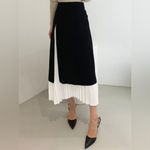 Commense Elegant Two Tone Burgundy Red and Light Pink Pleated Maxi Skirt NWT Size M Photo 3