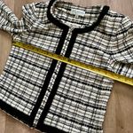 St. John Collection Women’s Suit Knit Tweed White Black Trim Jacket Size 12 Photo 5