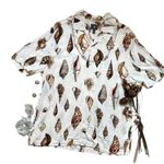 H&M men’s seashell pattern button down short sleeve shirt Photo 5