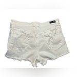 Kut From The Kloth  Jane High Rise Short White Size 6 Photo 1