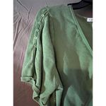 Robert Kitchen Women's XL Green Short Sleeve Blouse with Button Detail Photo 1