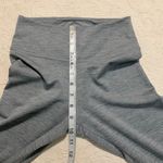 Nike Gray Mid Rise Elastic Waistband Skinny Leg Athleisure Workout Leggings Photo 4