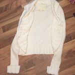 Hollister Super cute sweater Photo 2