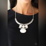 Paparazzi ♥ Commander In CHIEFETTE - White Necklace Photo 0