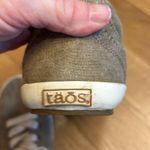 Taos Star Sneakers Khaki Comfort Shoes Size 8 Tan Photo 5