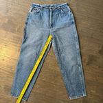 Lee Vintage 80’s Hi-Waist Light Wash Mom Jeans Photo 4