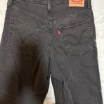 Levi's Ribcage Straight Ankle Jeans Photo 3