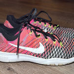 Nike Women's Free TR Flyknit 2 Ankle-High Fabric Athletic Tennis Shoes Size 8 Photo 0