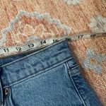 Abercrombie & Fitch Abercrombie 90s relaxed cut off short high rise medium wash denim size 10 30 Photo 5