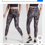 Athleta NWT Petite Lightning Camo 7/8 Tight Sz LP Photo 6