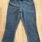 New Balance  Women’s Cropped Leggings Photo 0