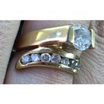 Gold Tone Metal Ring Faux Diamonds Clear Rhinestone Jewelry Size 8 Costume Bling Photo 2