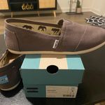 Toms Canvas Shoes Photo 0