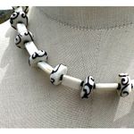 Vintage Donna Dressler White Art Glass Mother of Pearl Beaded Necklace Photo 5