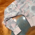 Adidas Camo Crop Crewneck Sweatshirt small pink white gray Photo 14
