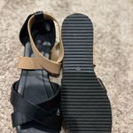 Gloria Vanderbilt  platform sandals Photo 4