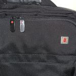 Victorinox Swiss Army laptop backpack travel bag 3 zippered compartments plus 1 Black Photo 1