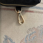 Guess  Black Pouch with Gold key ring Photo 2