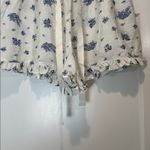 Threads of Luxx Blue Floral Women's Shorts with ruffled edge size medium. White Photo 2