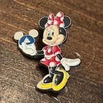 Disney ⭐️ Minnie Mouse Holding Silver Blue Mickey Mouse Ears Lanyard Trading Pin Photo 0