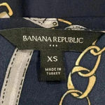 Banana Republic  dark navy blue tank top in size xs Photo 2