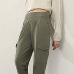 Athleta  NWOT Venice Hi-Rise Cargo Jogger LG Stretch Full Length Athleisure Moss Photo 0