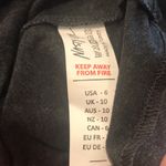 Nasty Gal EUC LS Crop Top Photo 4