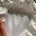 kim rogers White Vest Photo 2