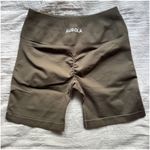 Amazon Aurola Intensify Shorts Photo 2