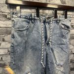 Celebrity Pink EUC Distressed Acid Wash Jeggings Size M Photo 3